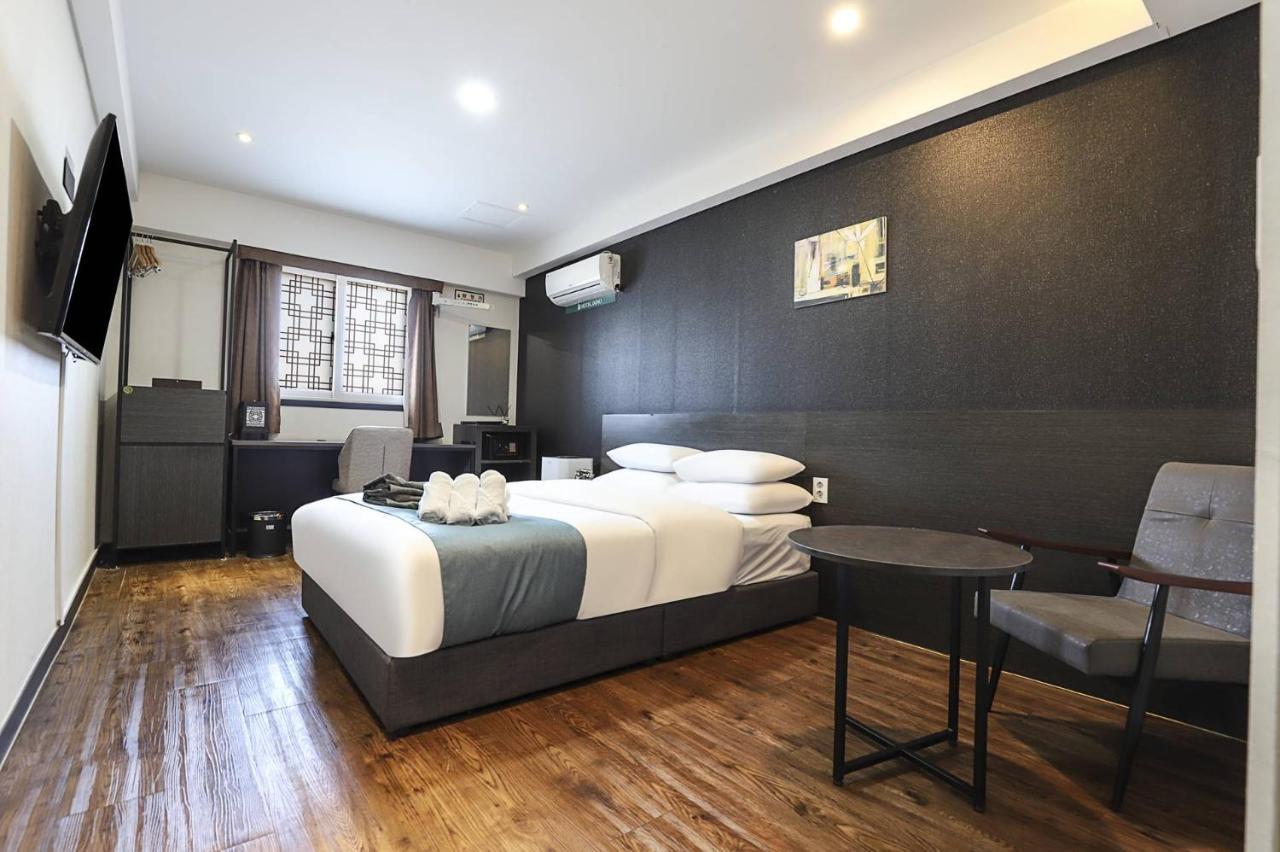 Suwon Dono1796 Hotel Exterior foto